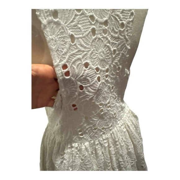 Anthropologie RAGA Sleeveless Eyelet Button Up Mini Dress Sz M White Euro Summer - Picture 9 of 9